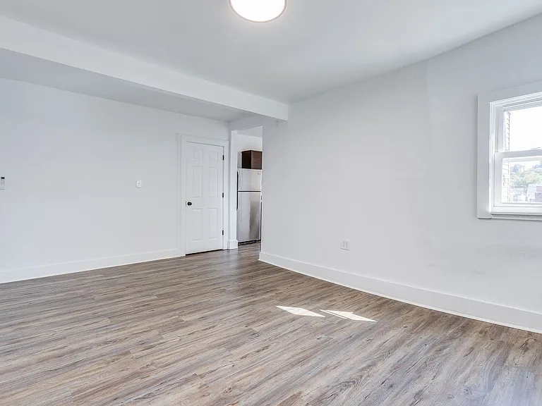 20 - 826 E Warrington — Photo 12