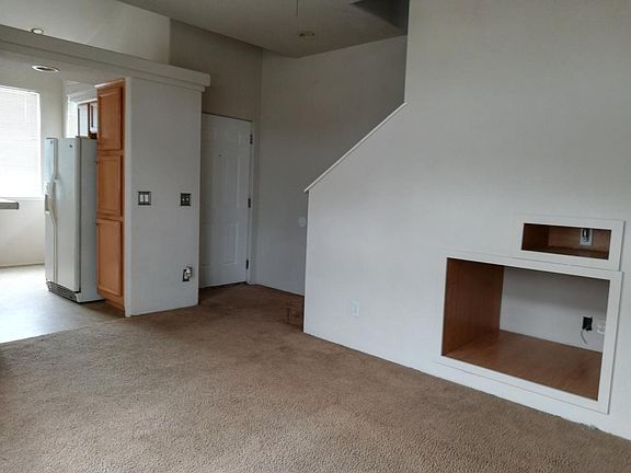 3rd image of 9921 Flora Vista St Unit 1
