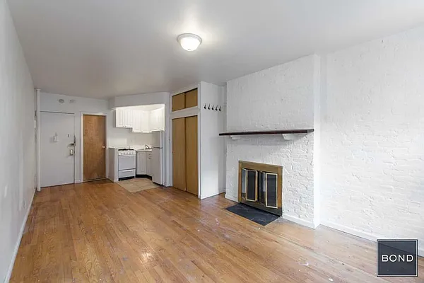 Rented by Bond New York | media 10