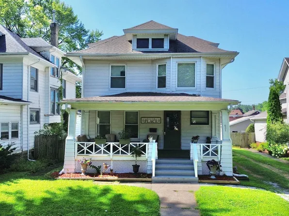 631 5th Ave S, Clinton, IA 52732