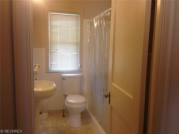 4th image of 146 S Osborn Ave