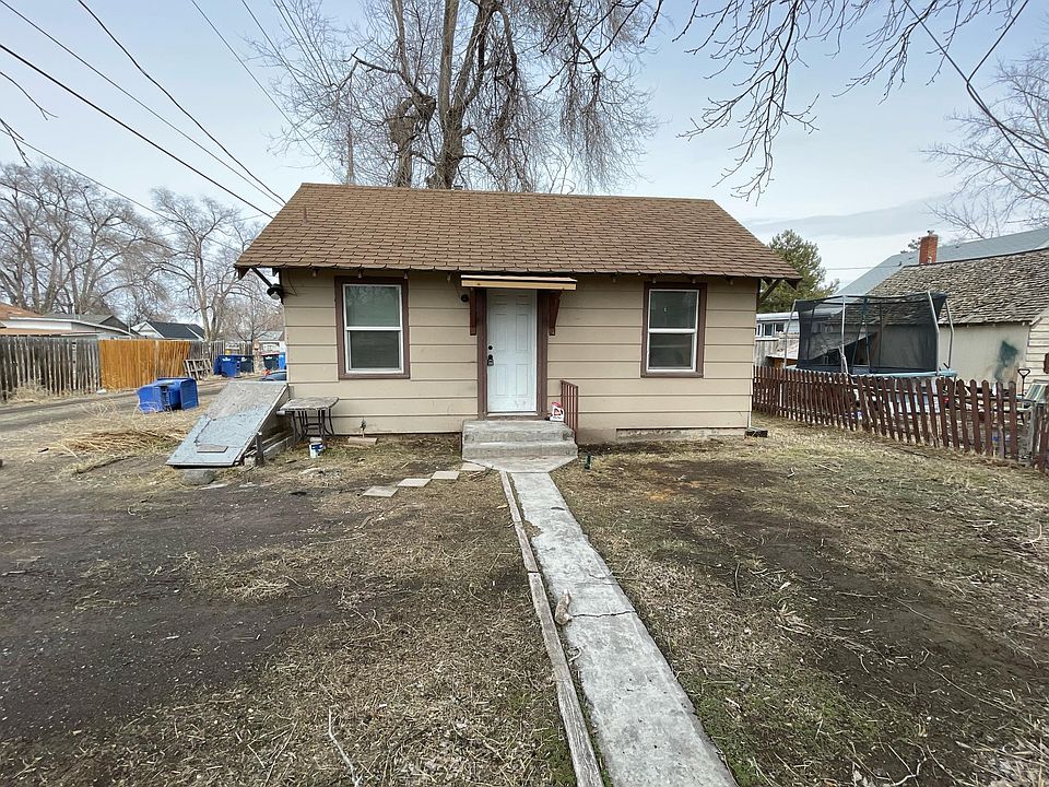 1st image of 235 Van Buren St