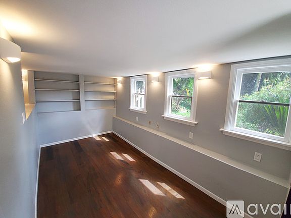 3rd image of 483 Sturtevant Dr #533-1/4