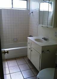5th image of 1037 E 4th St APT 12