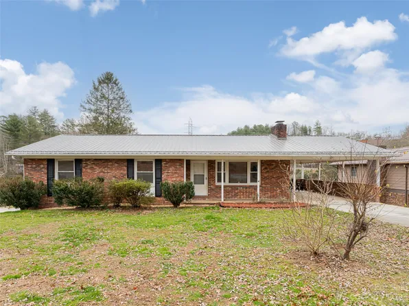 985 Brown Rd, Pisgah Forest, NC 28768
