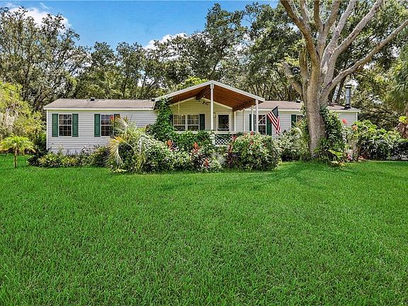 3rd image of 5135 Pecan Dr