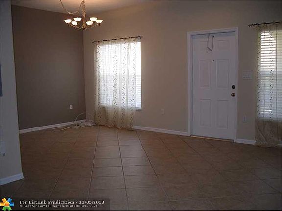 3rd image of 3511 Merrick Ln #1303