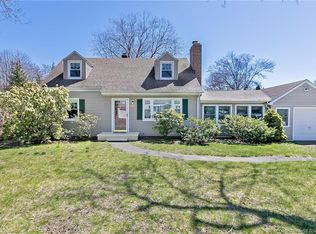106 Old Town Dr, Stratford, CT 06614