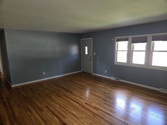 4th image of 1032 Bonnie Brae Ln
