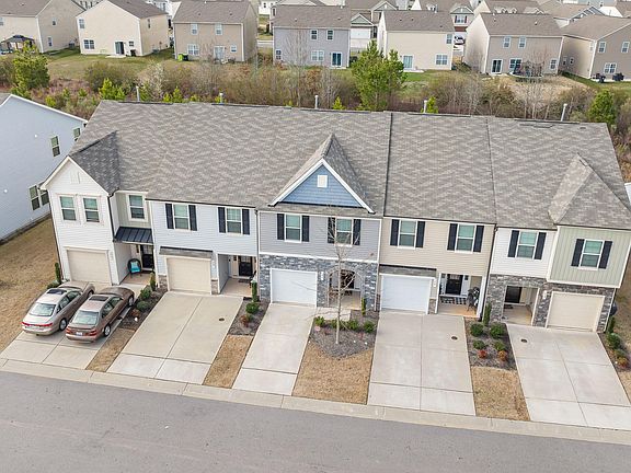 2nd image of 24 S Grey Abbey Dr