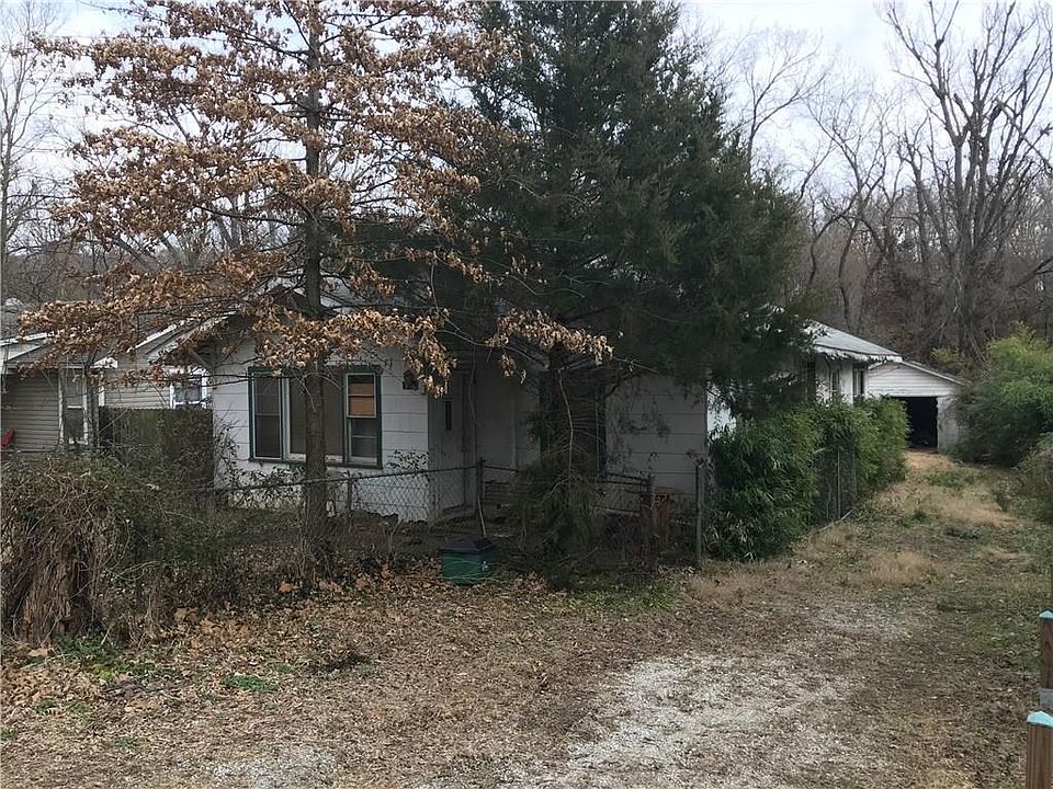 1st image of 306 S Gregg Ave