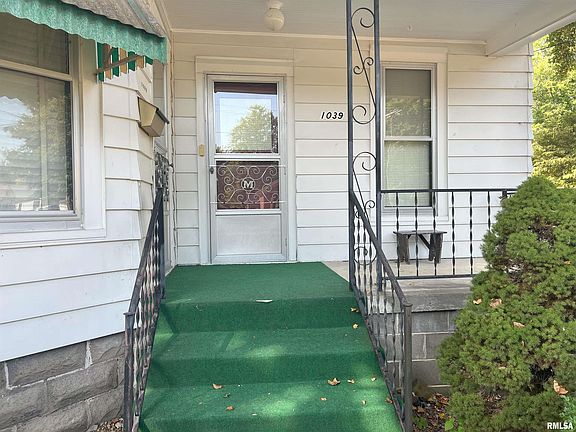 2nd image of 1039 S Clay Ave