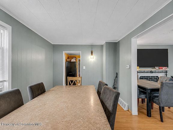 5th image of 2129 Ballau Ave