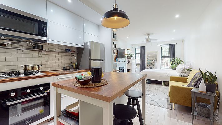 1st image of 88 Horatio St APT 4D