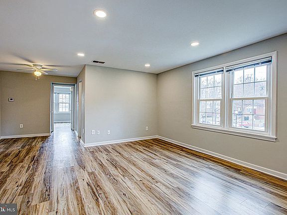 Living/dining space