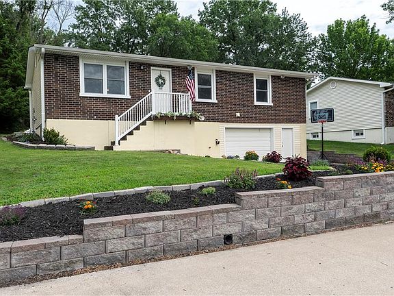4th image of 2220 Millwood Dr