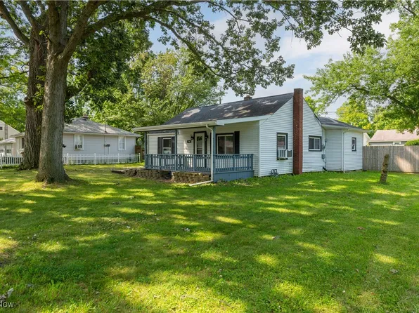 796 Howard Dr, Vermilion, OH 44089