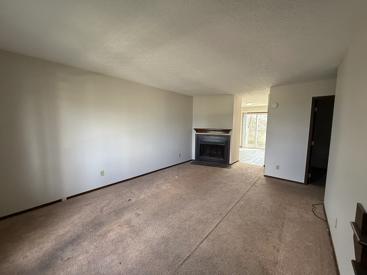 2 bed, 1.5 bath, $1,695 — Photo 3