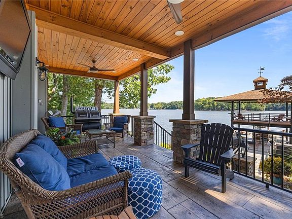 2nd image of 360 Tamarac Shores Dr