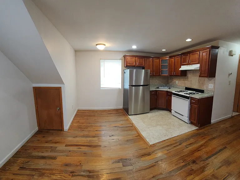 241-07 147th Ave #2 — Photo 7
