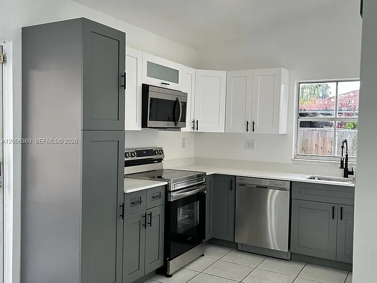 820 NW 132nd Ct — Photo 7