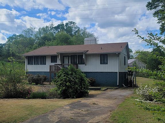 3rd image of 10 Willow Pines Ct