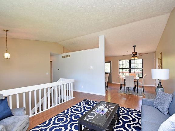 5th image of 2628 Saybrooke Dr