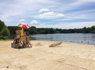 6129 Beachway Dr, Falls Church, VA 22041