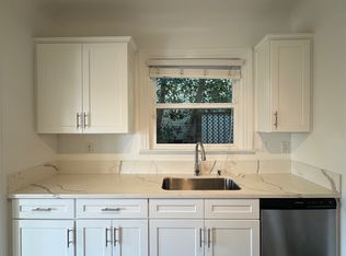 1311 Calumet Ave, Los Angeles, CA 90026