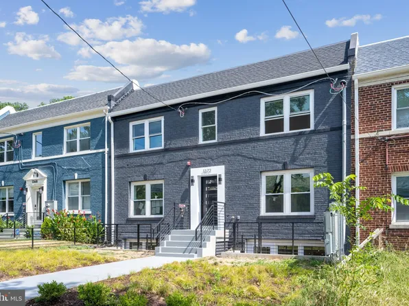 1372 Bryant St NE APT 4, Washington, DC 20018