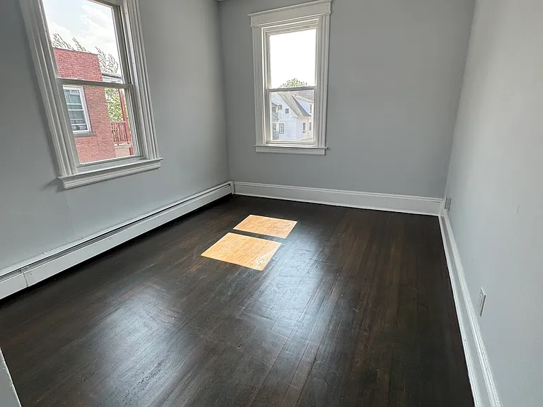 95 James St #3 — Photo 10