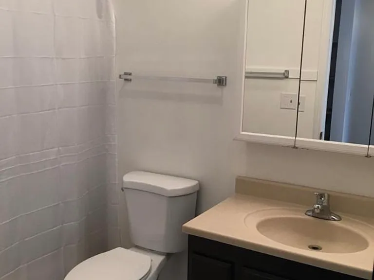 160 Syracuse Ct #2 — Photo 10