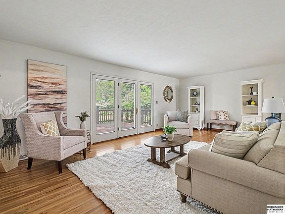 2nd image of 9758 Cady Ave