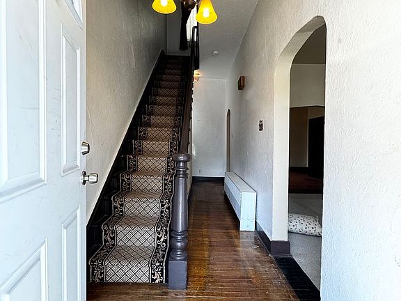 2nd image of 278 38th St
