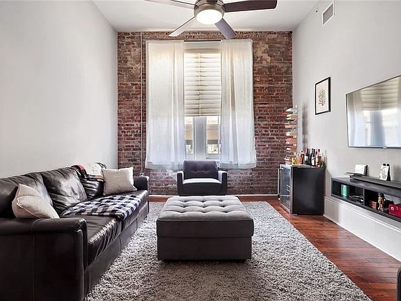 2nd image of 1115 Margaret Pl APT 204