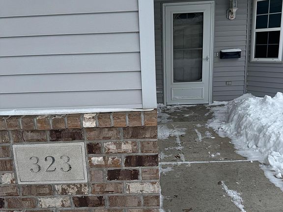 3rd image of 323 4th St SW