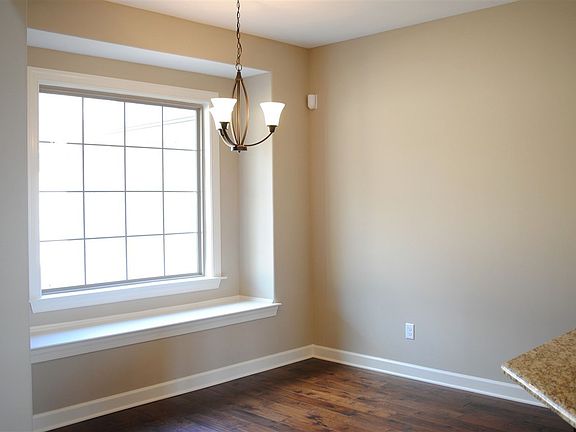 4th image of 1602 Needle Oak Dr