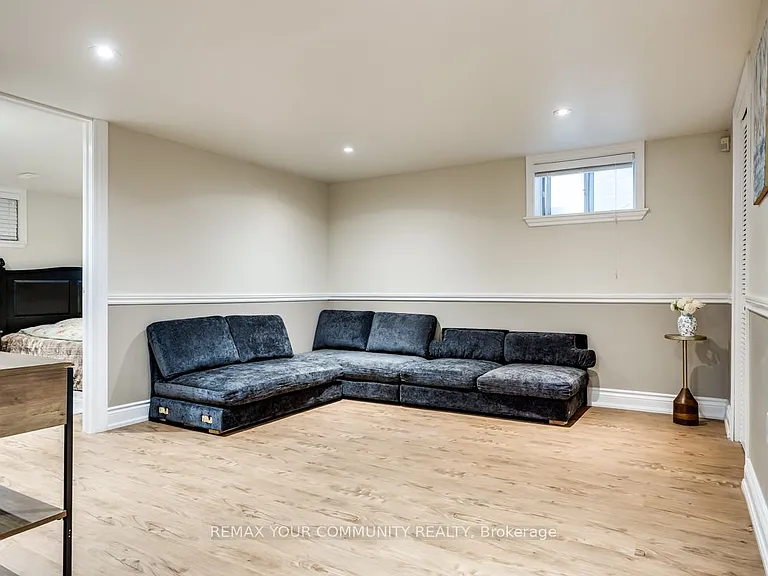 71 Hawman Ave — Photo 11