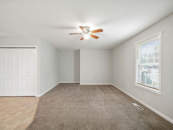 3rd image of 66 Hanna Dr