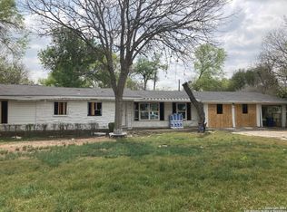 340 Tuttle Rd, Terrell Hills, TX 78209