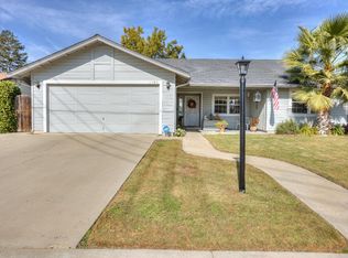 7505 Fox Rd, Hughson, CA 95326