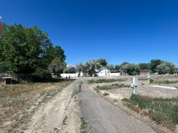 3rd St, Wells, NV 89835