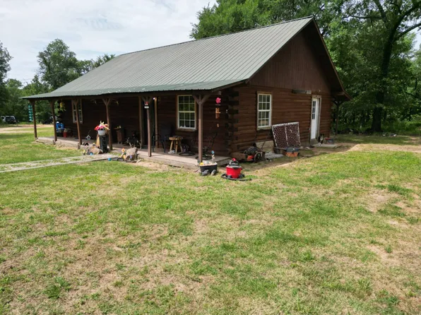13489 S Centerpoint Rd, Atoka, OK 74525