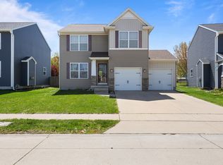 905 34th St SW, Bondurant, IA 50035