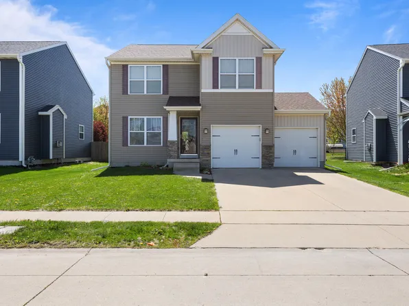 905 34th St SW, Bondurant, IA 50035