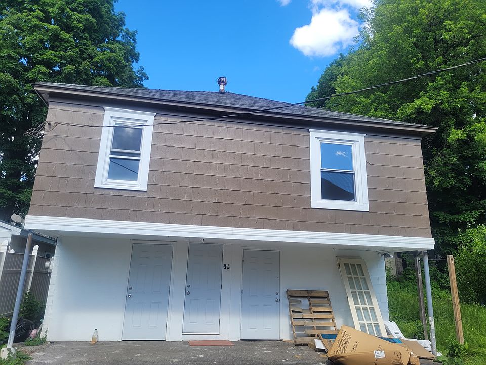 1st image of 3 Parsons Ave #B
