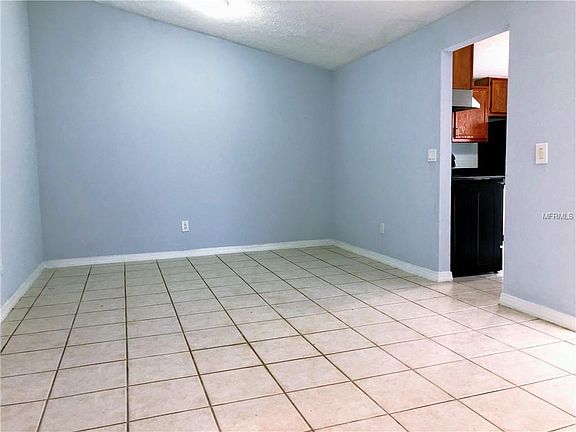 4th image of 16214 Copperfield Dr