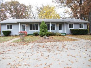 3920 Hartland Rd, Hartland, MI 48353