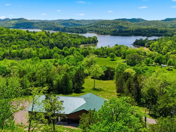2699 Brooks Bend Ln, Gainesboro, TN 38562
