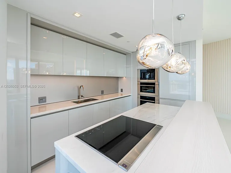 18975 Collins Ave #3105 — Photo 5